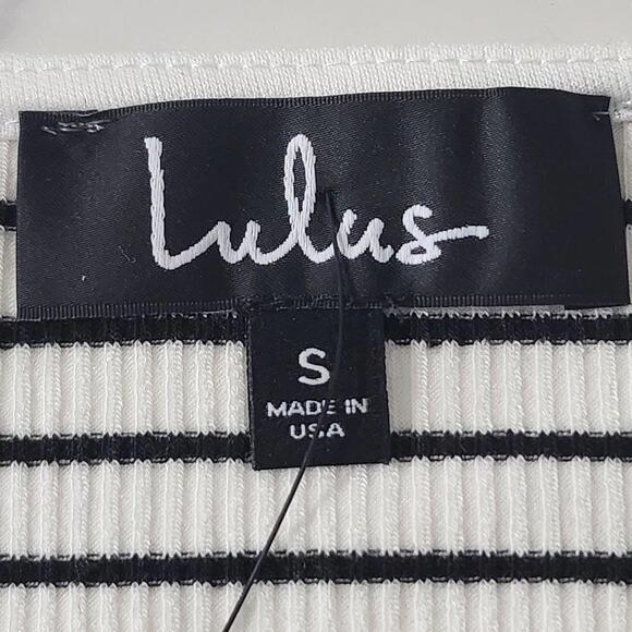 2/$30 Lulus Black and White Bodysuit Size S | Sleek Modern One-Piece - Picture 3 of 6